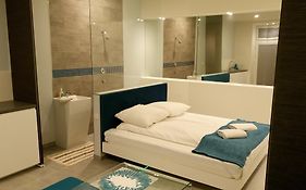 Mirror Apartments